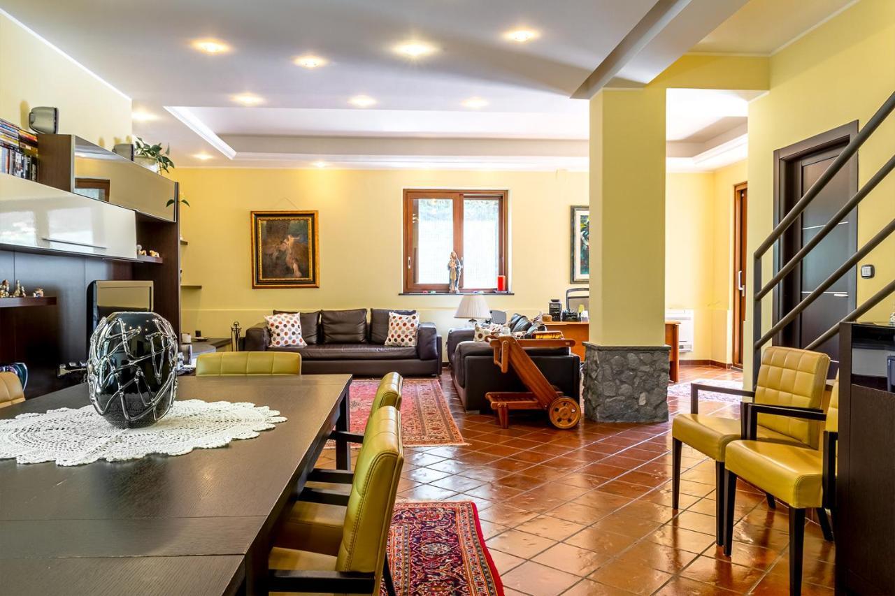 Villa Magdalena Aci Sant'Antonio Bagian luar foto