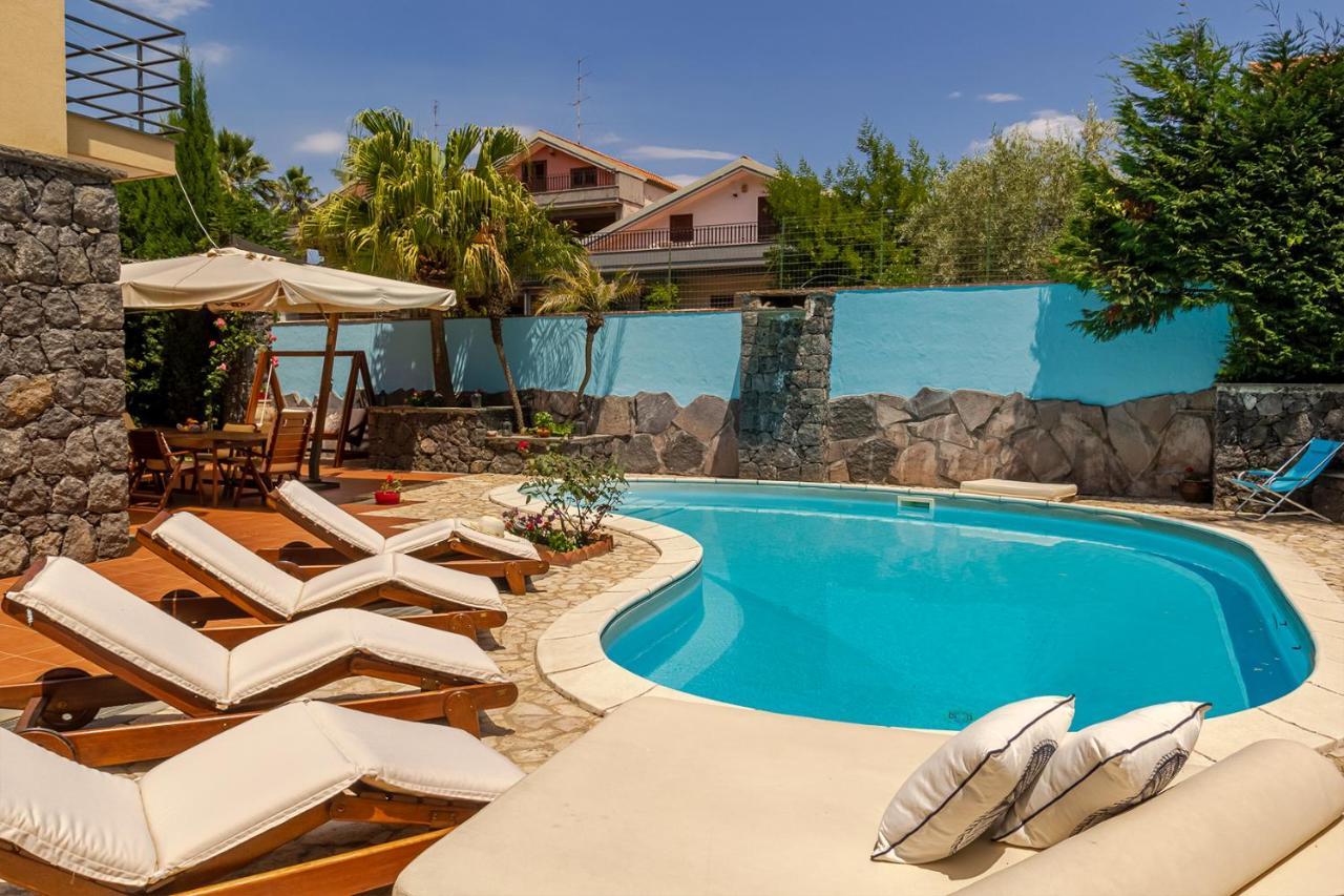 Villa Magdalena Aci Sant'Antonio Bagian luar foto