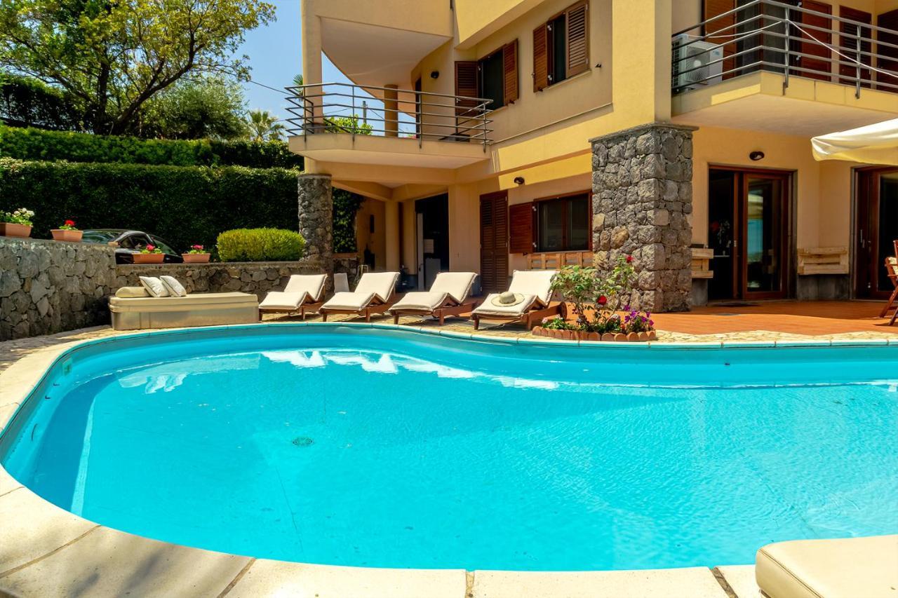 Villa Magdalena Aci Sant'Antonio Bagian luar foto